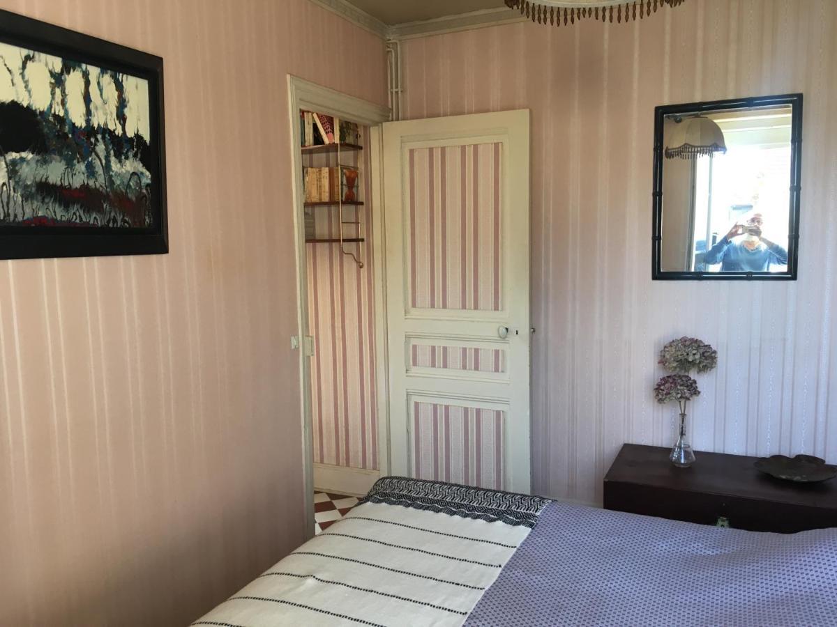 Le Refuge Private Entrance 2/4 Pers Dans Maison 17Eme Siecle.Parking. Calme Autreches Luaran gambar